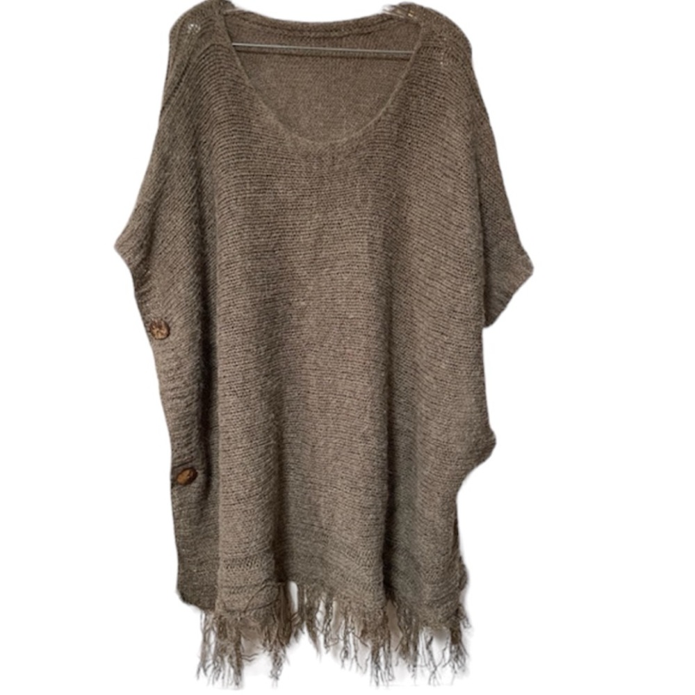 MAURICES Boho One Size Poncho Wool Side Buttons